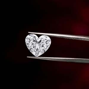 1 Carat 3EX Heart Lab-Grown Diamond - D Color, VS1 Clarity - IGI Certified